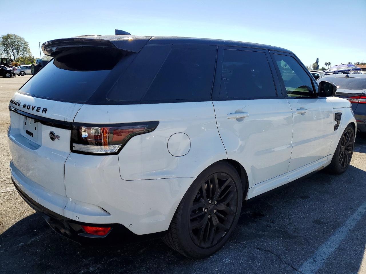 2017 LAND ROVER RANGE ROVER SPORT SVR photo 5