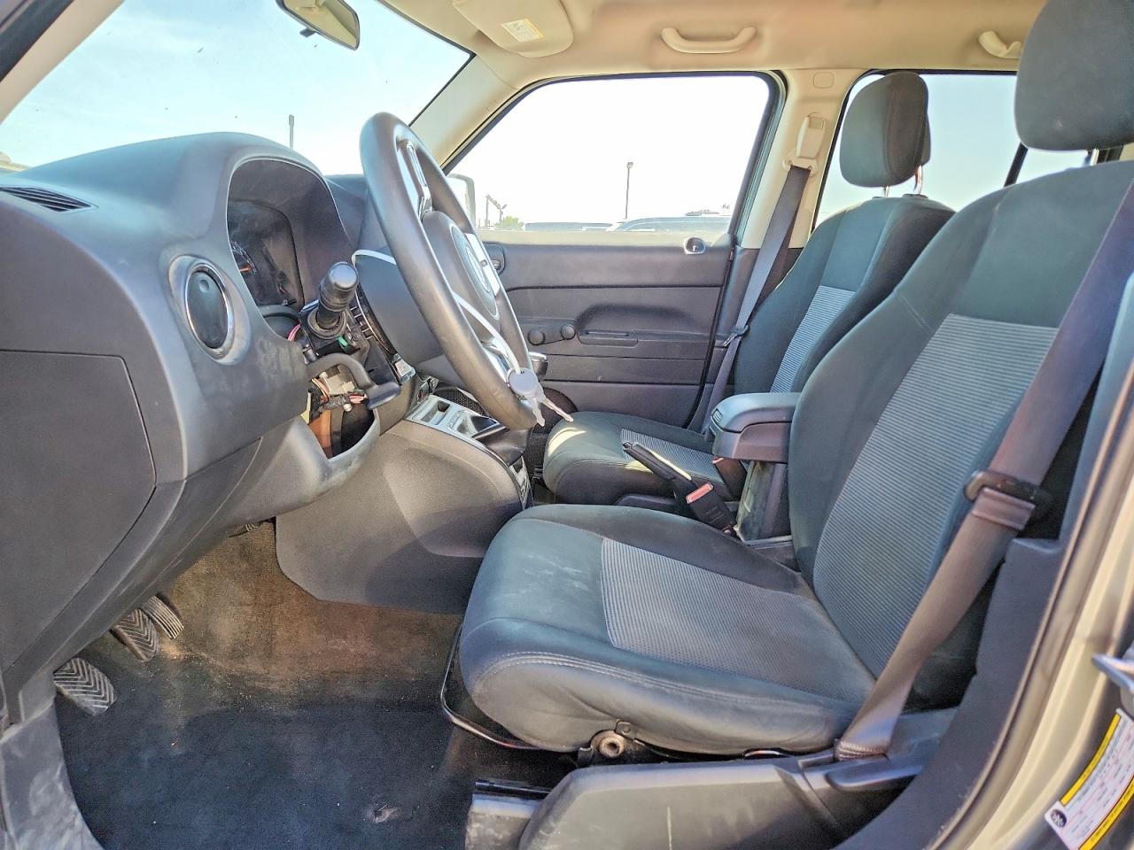 2014 JEEP PATRIOT SPORT photo 19