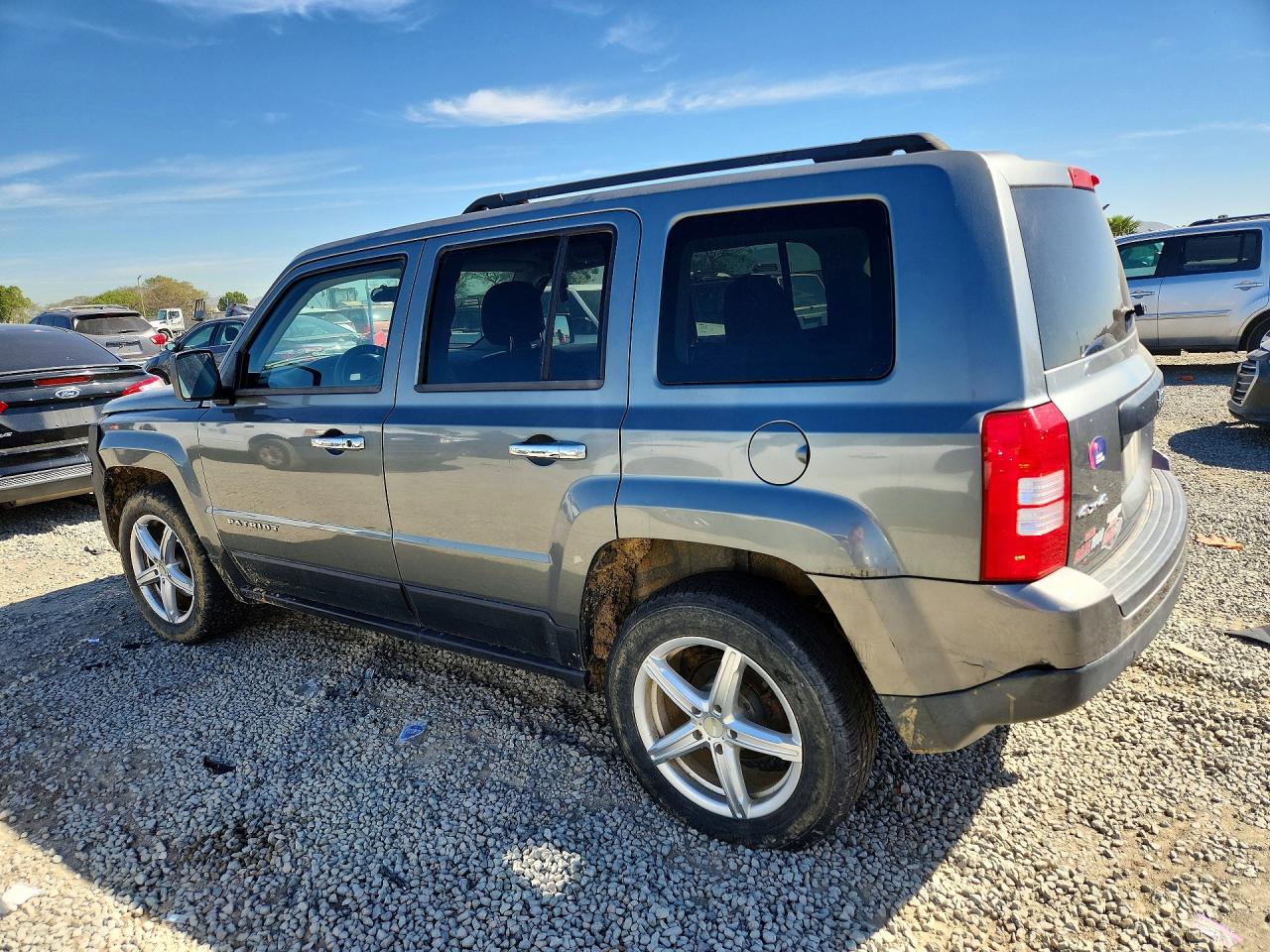 2014 JEEP PATRIOT SPORT photo 4