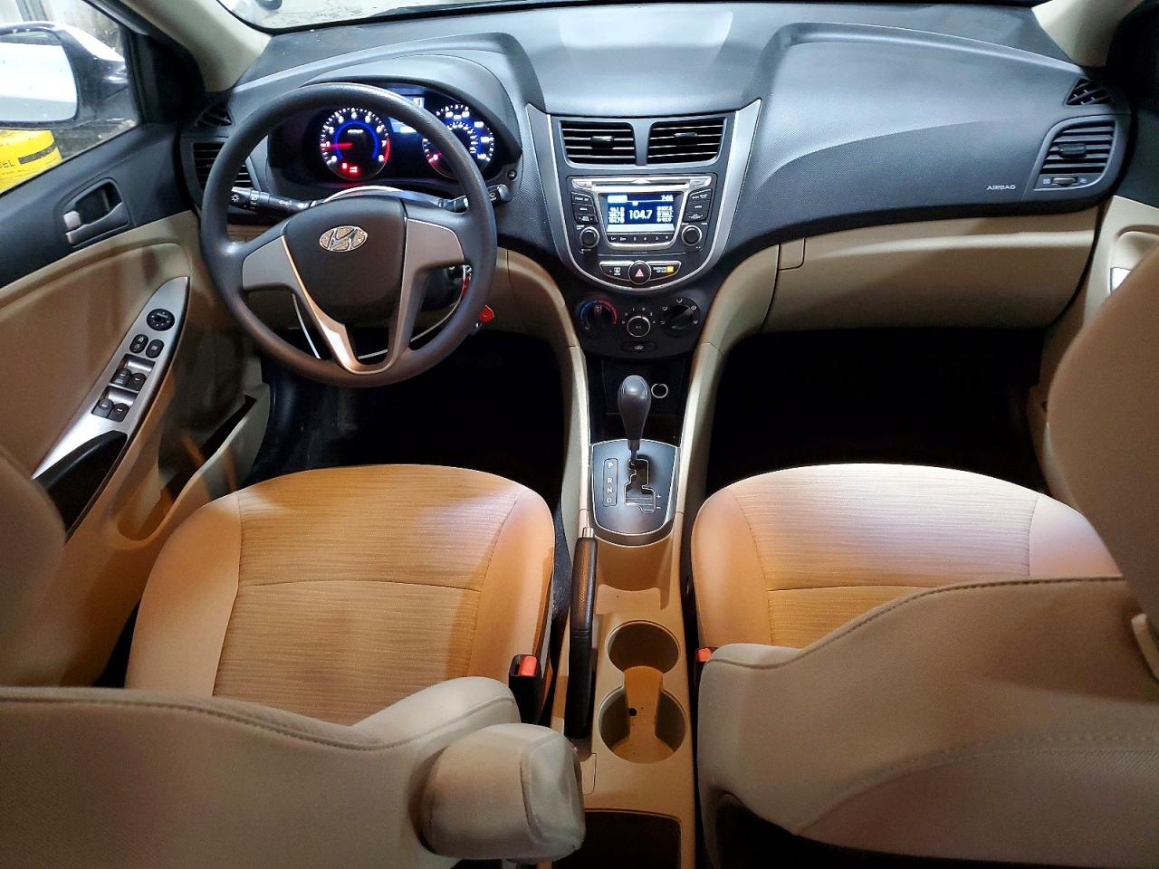 2016 HYUNDAI ACCENT SE photo 15