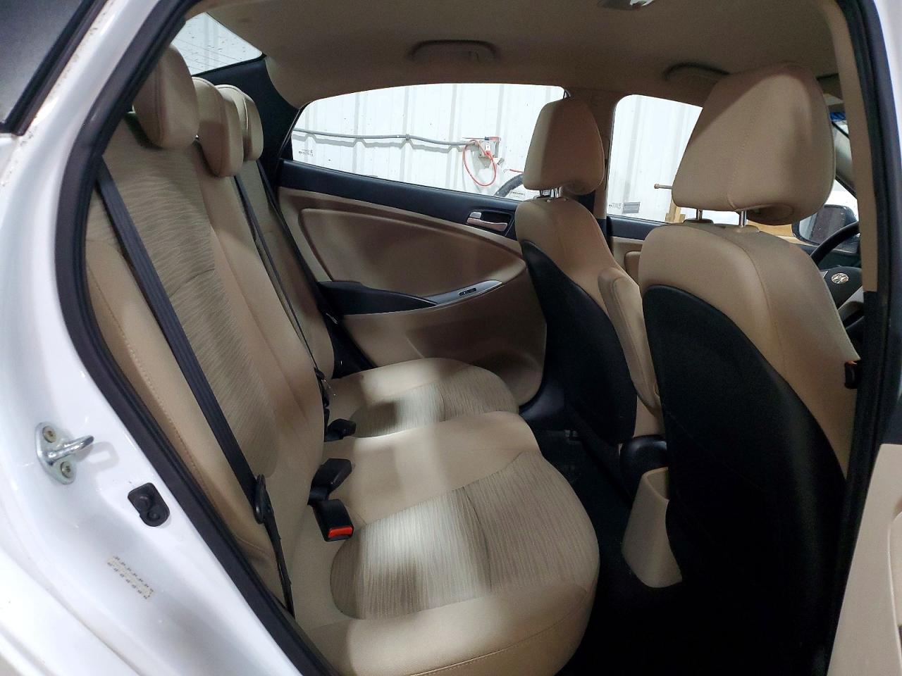 2016 HYUNDAI ACCENT SE photo 19