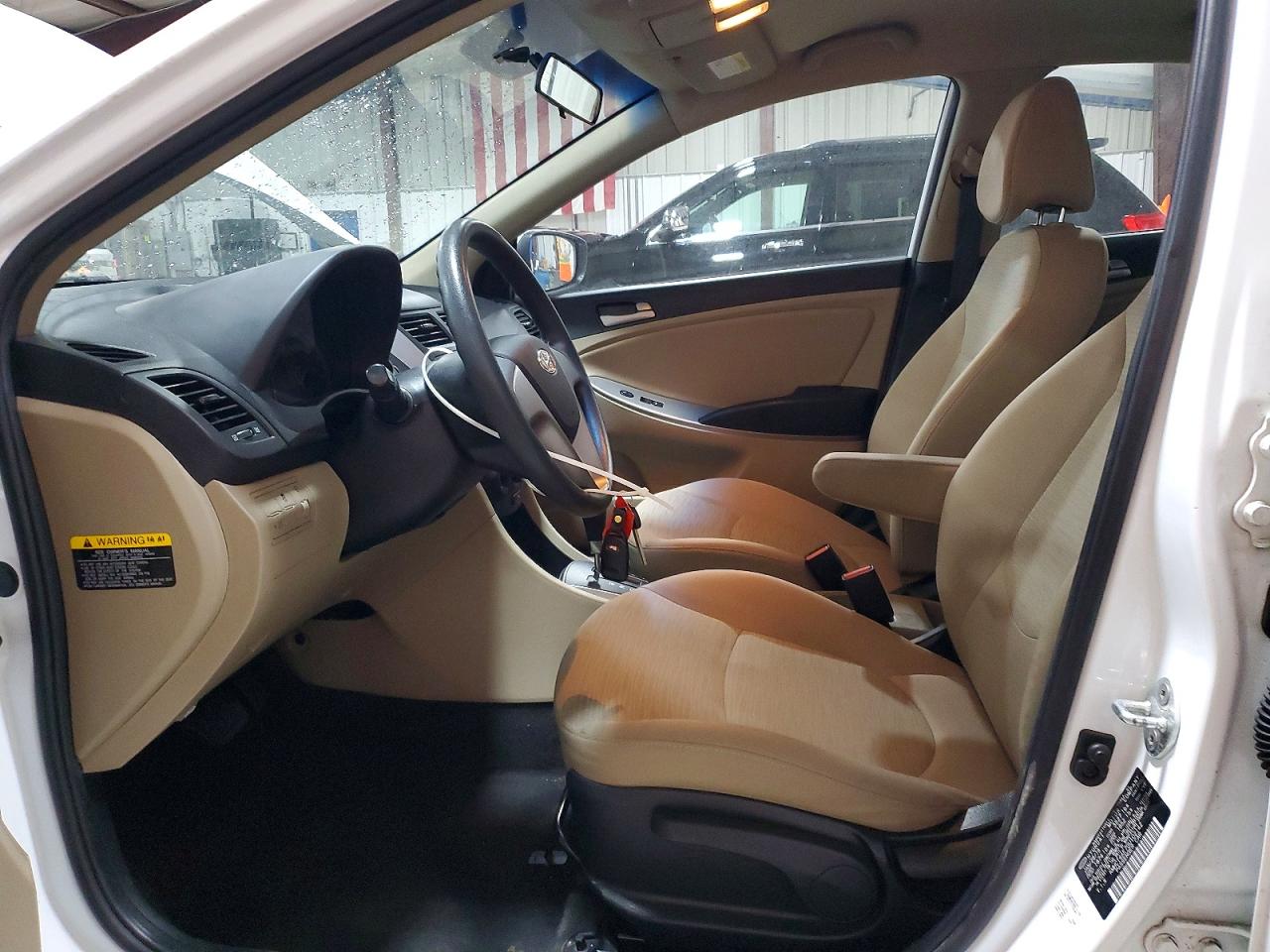 2016 HYUNDAI ACCENT SE photo 13