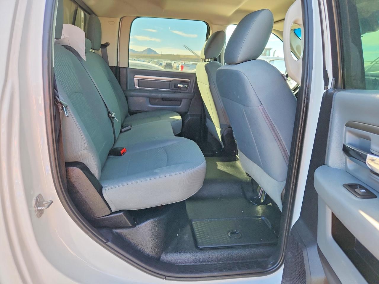 2016 RAM 2500 SLT photo 10