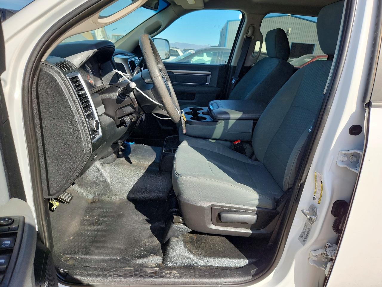 2016 RAM 2500 SLT photo 7
