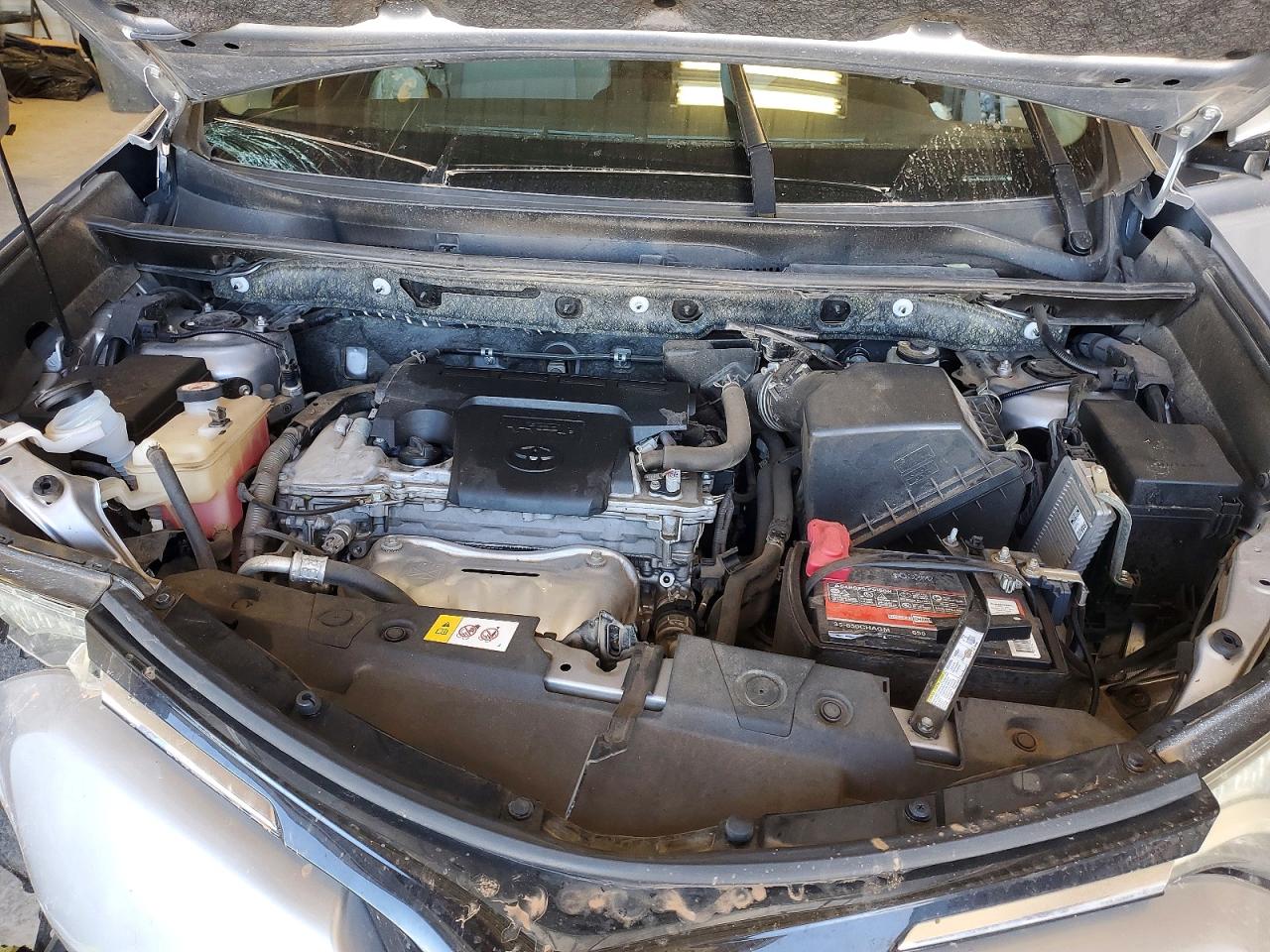 2018 TOYOTA RAV4 XLE photo 12