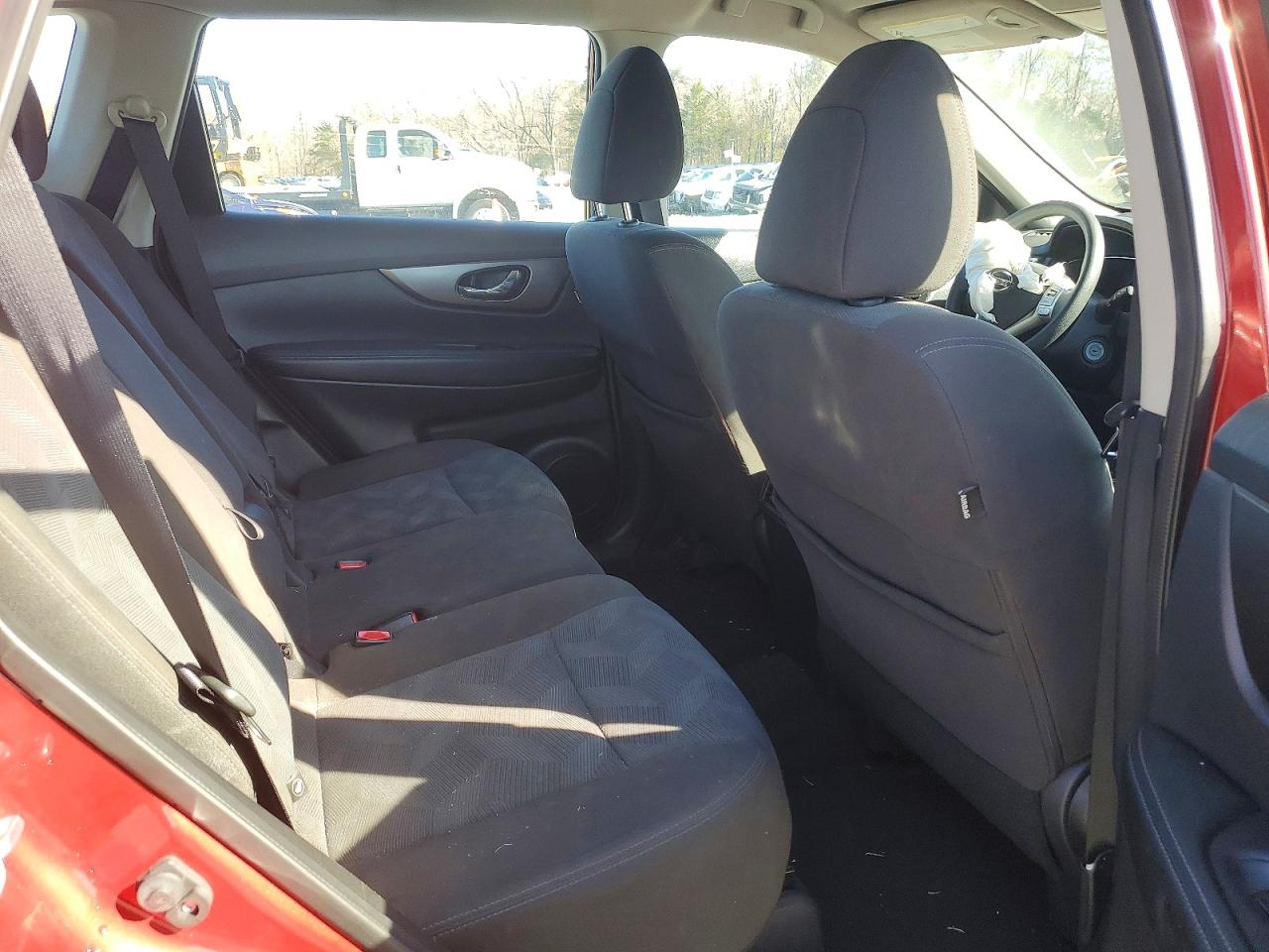 2016 NISSAN ROGUE S photo 11