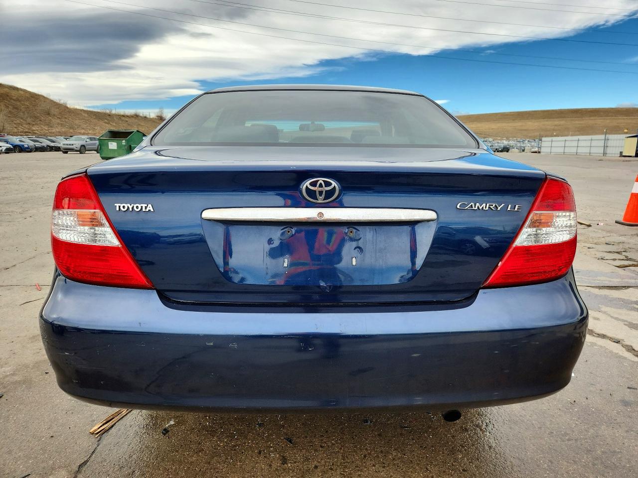 2004 TOYOTA CAMRY LE photo 16