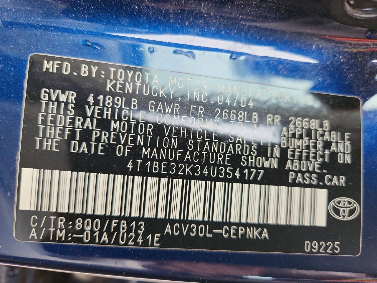 2004 TOYOTA CAMRY LE photo 34