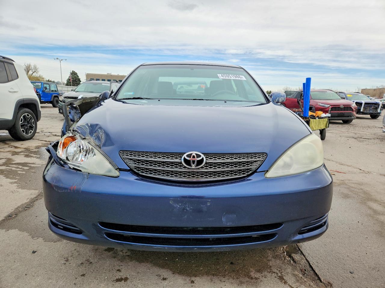 2004 TOYOTA CAMRY LE photo 13