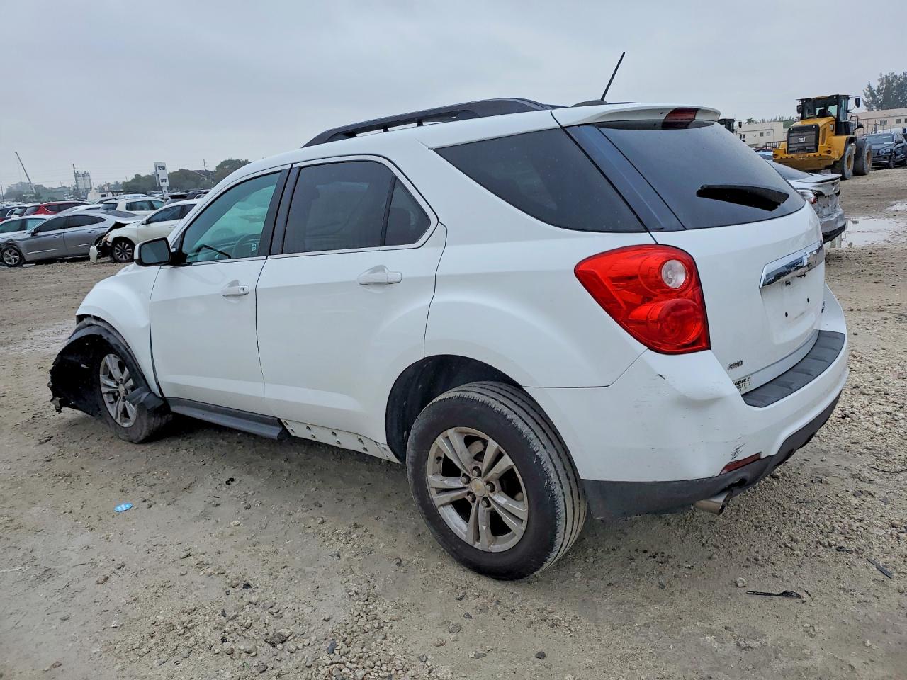 2015 CHEVROLET EQUINOX LT photo 2