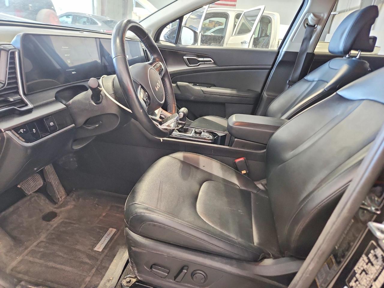 2023 KIA SPORTAGE EX photo 7