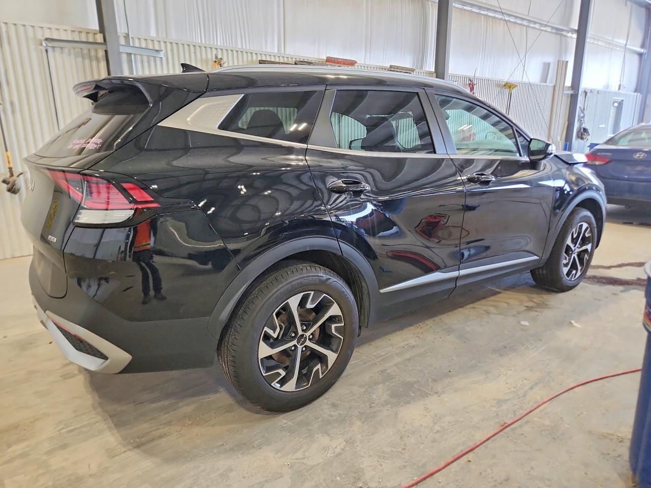 2023 KIA SPORTAGE EX photo 3