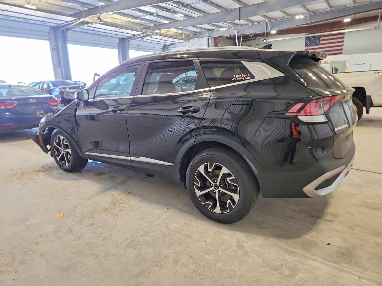 2023 KIA SPORTAGE EX photo 2