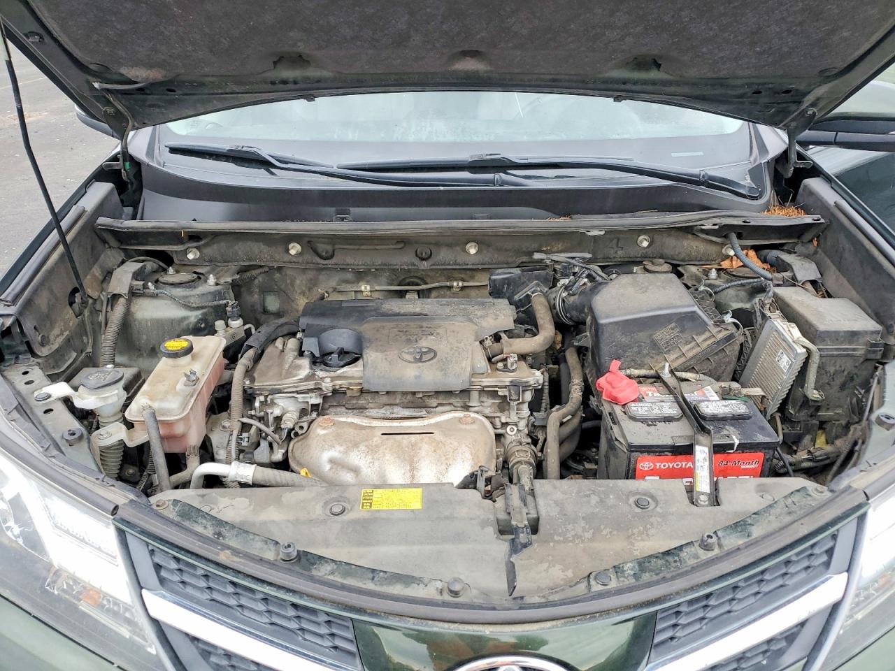 2013 TOYOTA RAV4 XLE photo 11