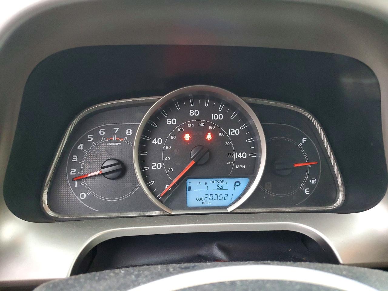 2013 TOYOTA RAV4 XLE photo 9