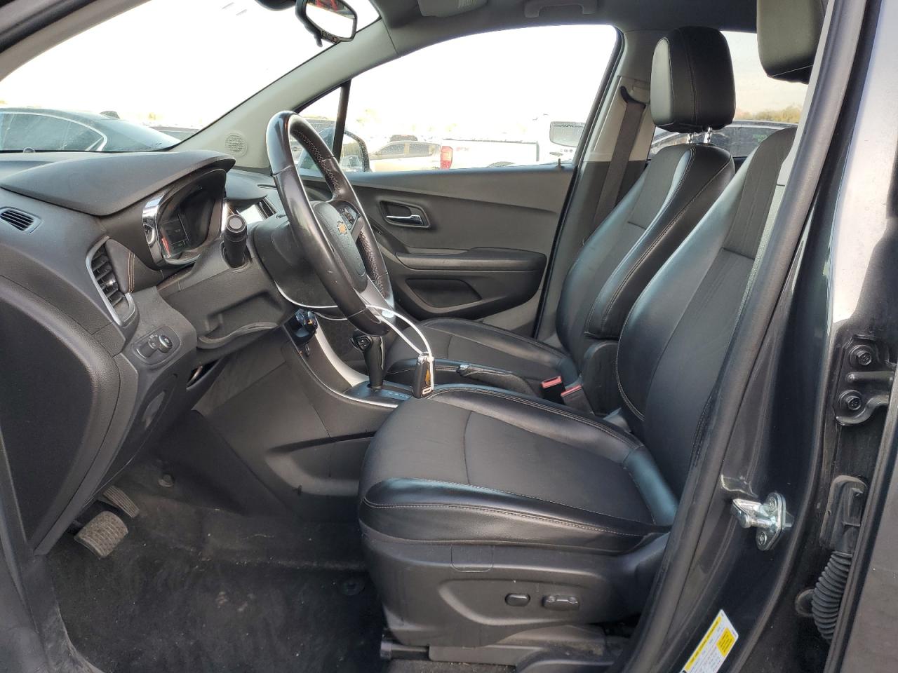 2018 CHEVROLET TRAX 1LT photo 13