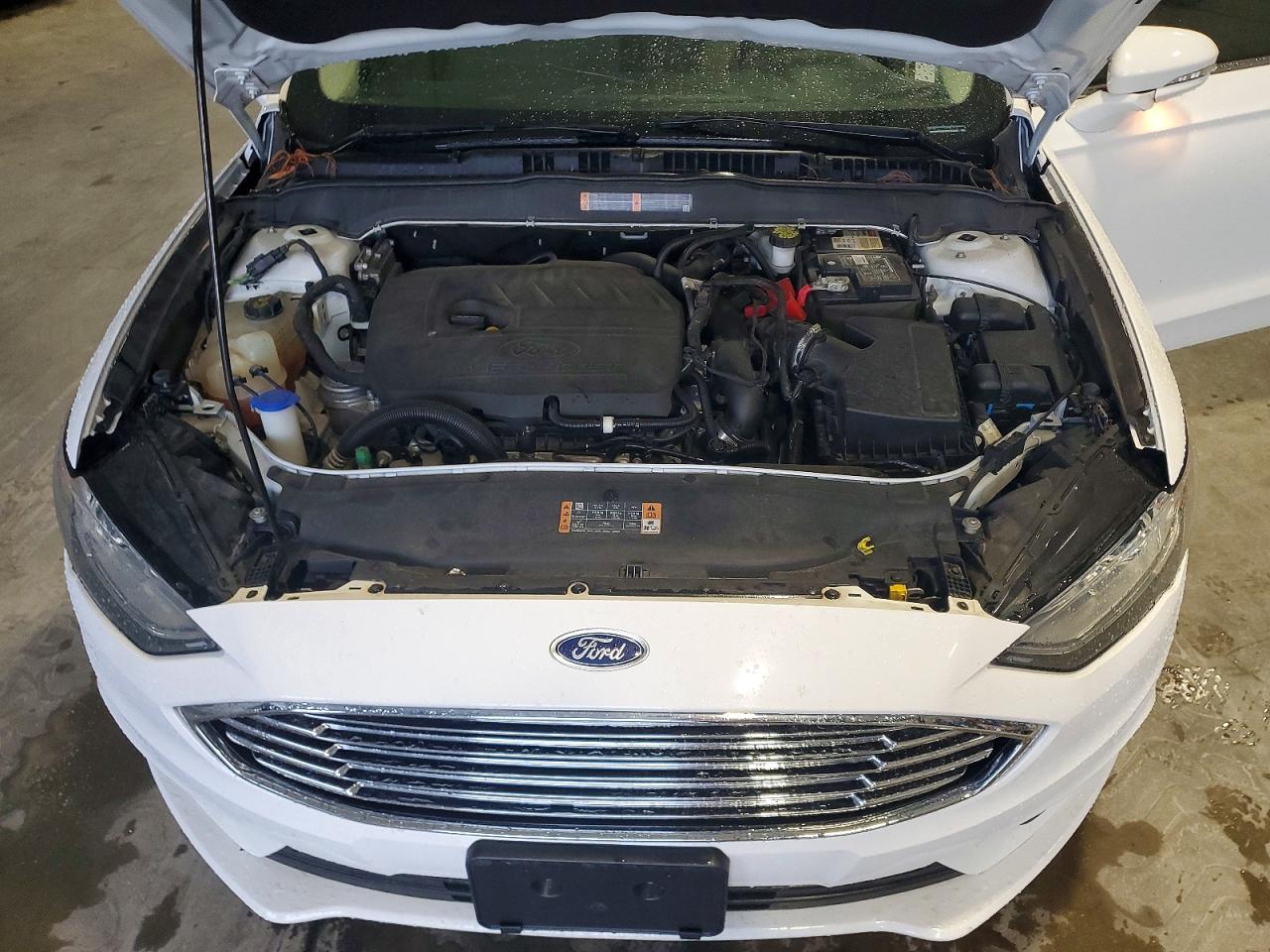 2018 FORD FUSION SE photo 31