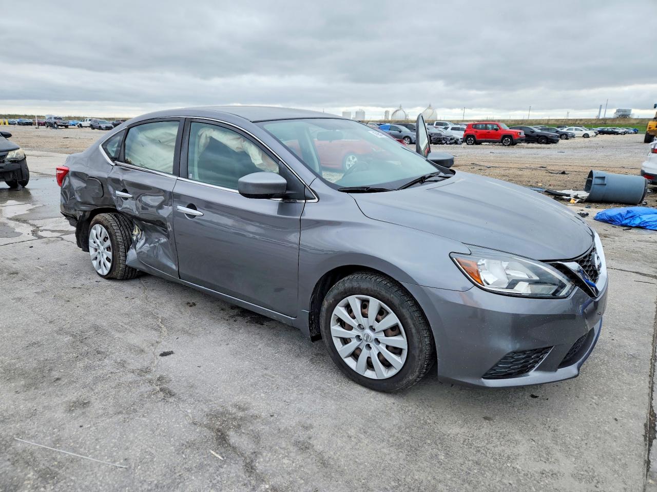 2016 NISSAN SENTRA S photo 4