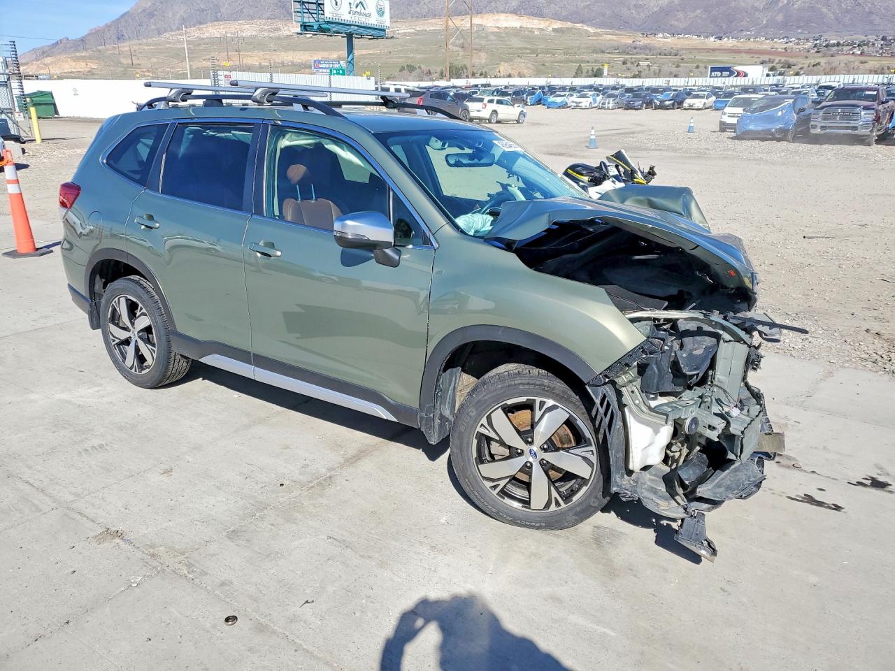 2021 SUBARU FORESTER TOURING photo 4