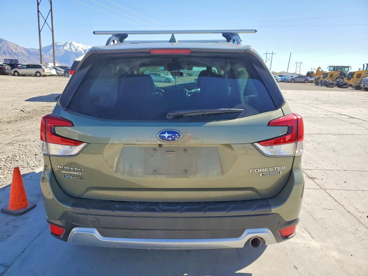 2021 SUBARU FORESTER TOURING photo 6