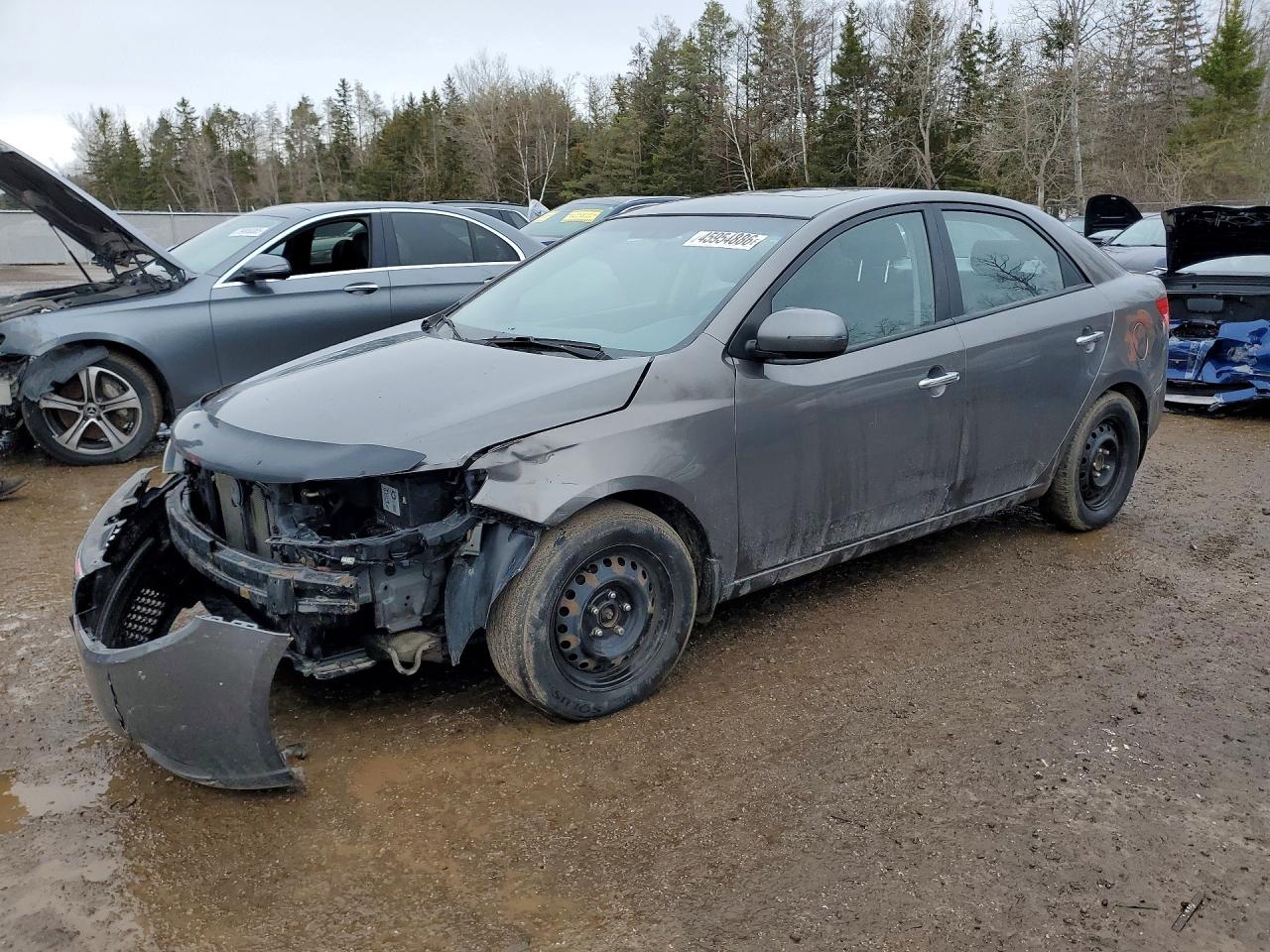 2013 KIA FORTE