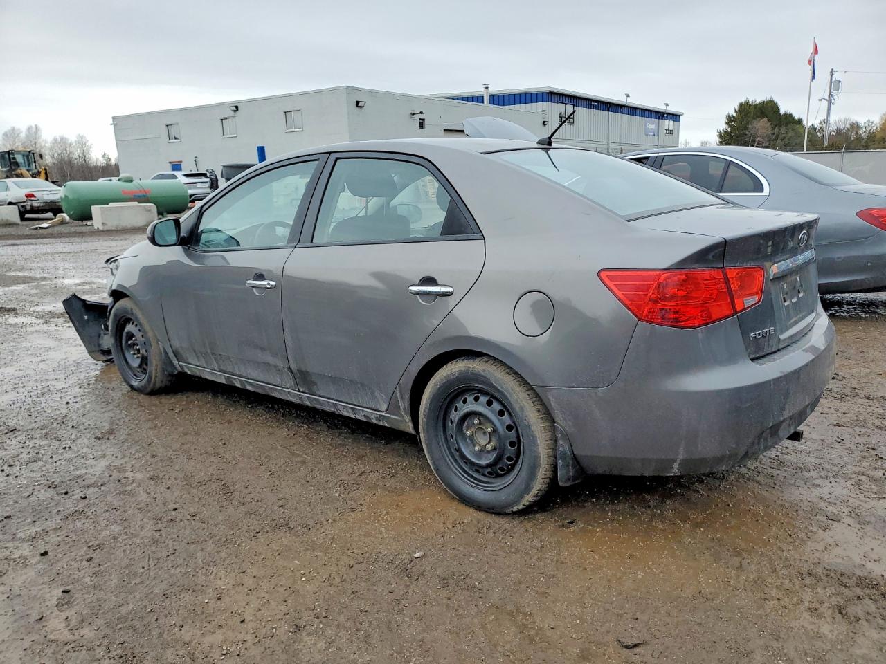 2013 KIA FORTE photo 2