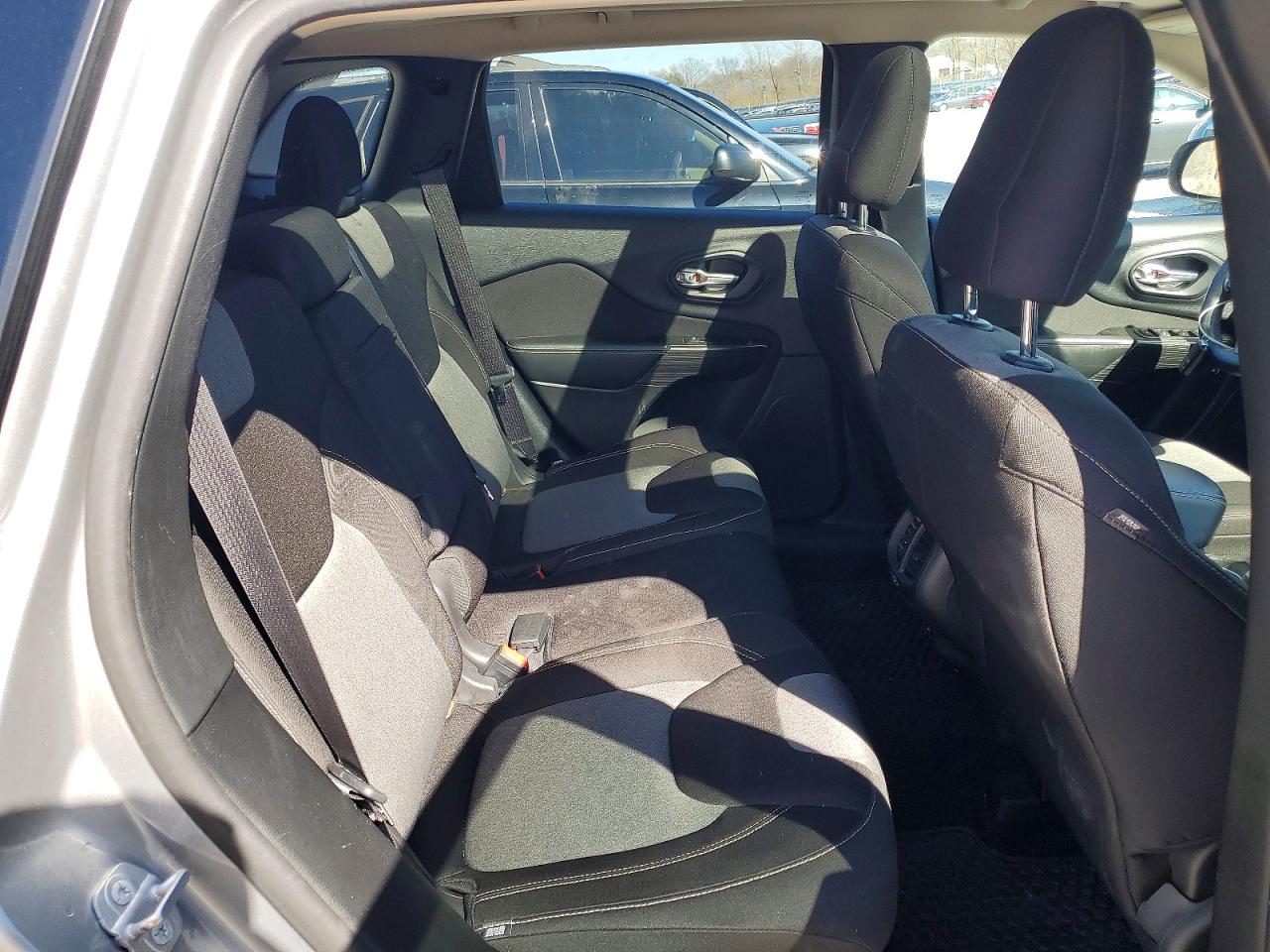 2014 JEEP CHEROKEE LATITUDE photo 31