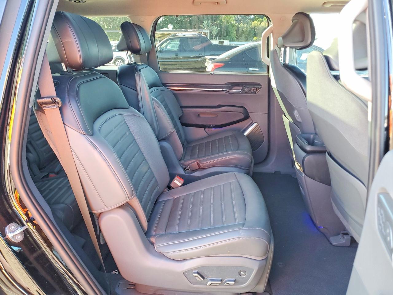 2024 KIA EV9 LAND photo 21