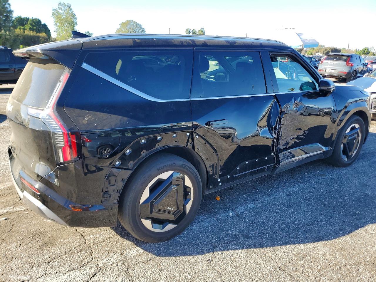 2024 KIA EV9 LAND photo 5