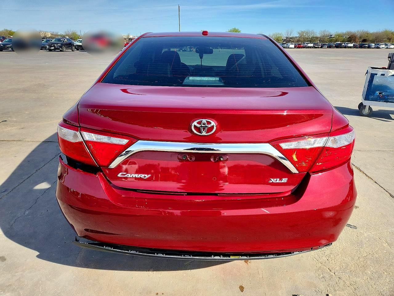 2017 TOYOTA CAMRY XLE photo 6