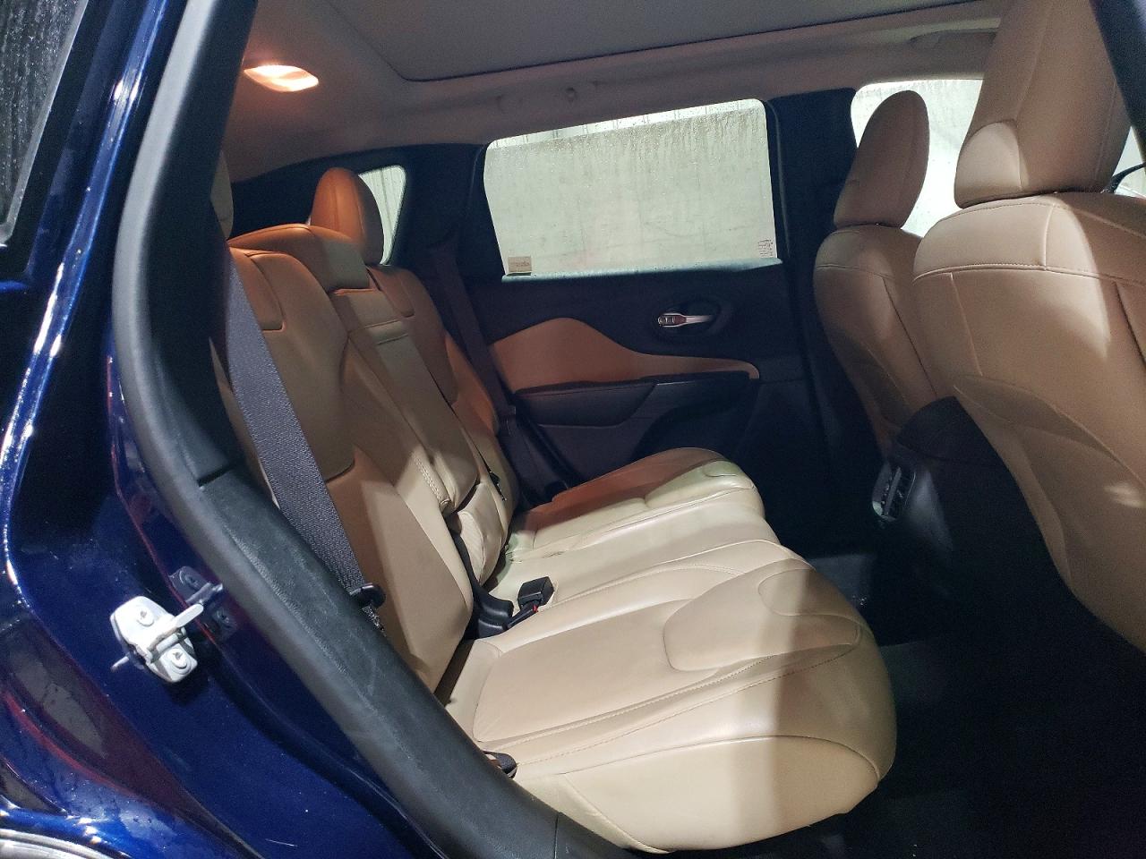 2016 JEEP CHEROKEE LIMITED photo 11