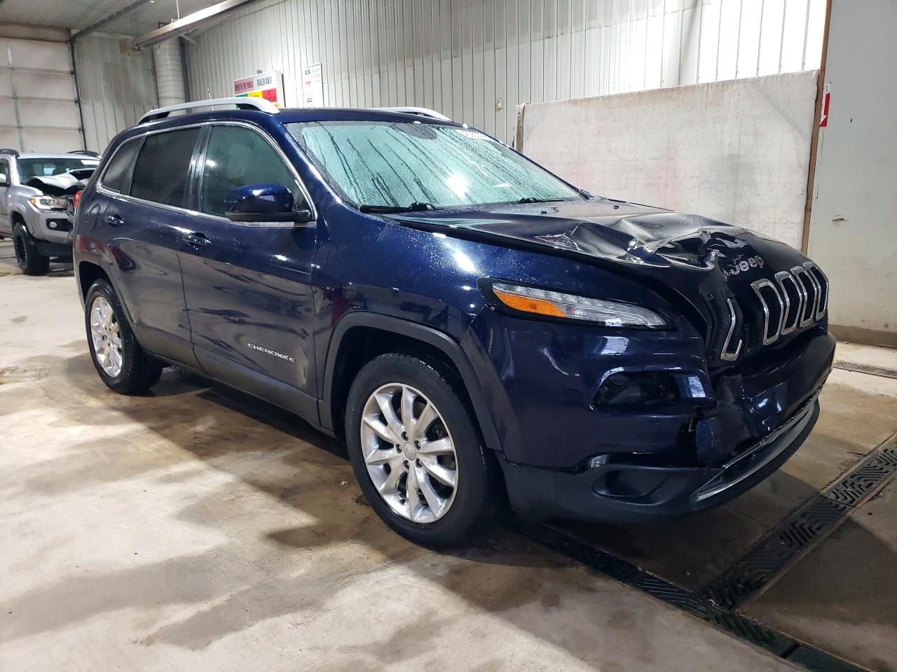 2016 JEEP CHEROKEE LIMITED photo 4