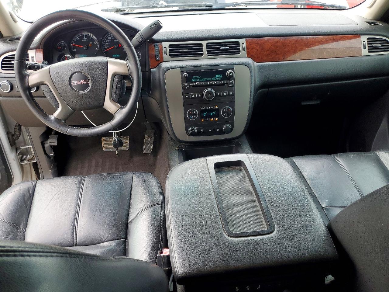 2014 GMC YUKON XL K1500 SLT photo 15