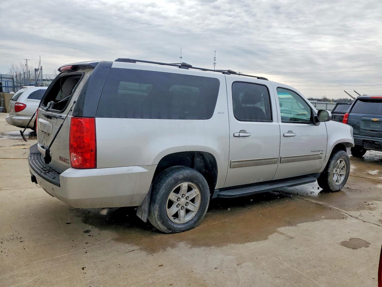 2014 GMC YUKON XL K1500 SLT photo 5