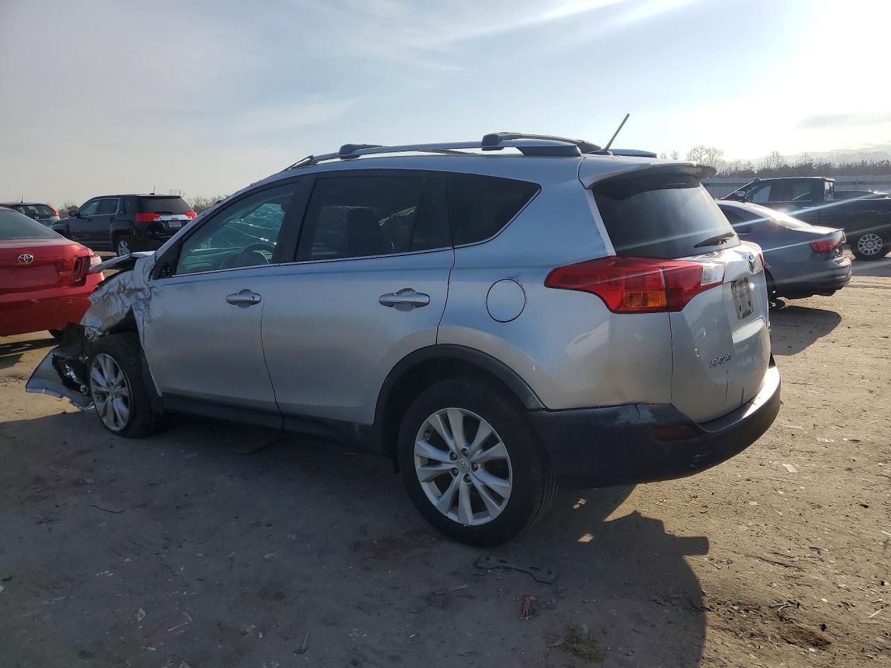 2013 TOYOTA RAV4 LIMITED photo 3