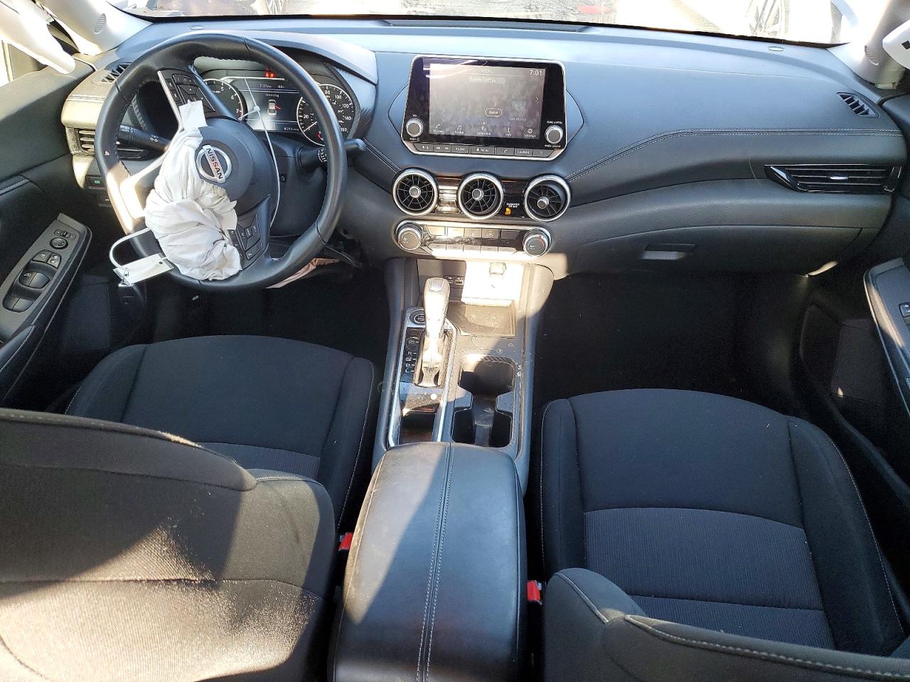 2022 NISSAN SENTRA SV photo 15