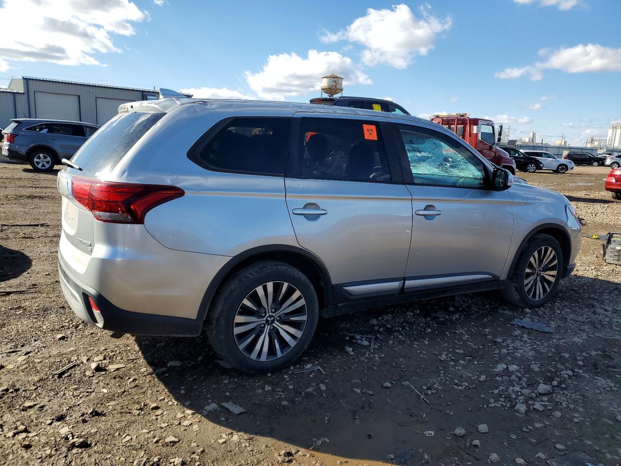 2019 MITSUBISHI OUTLANDER SE photo 7