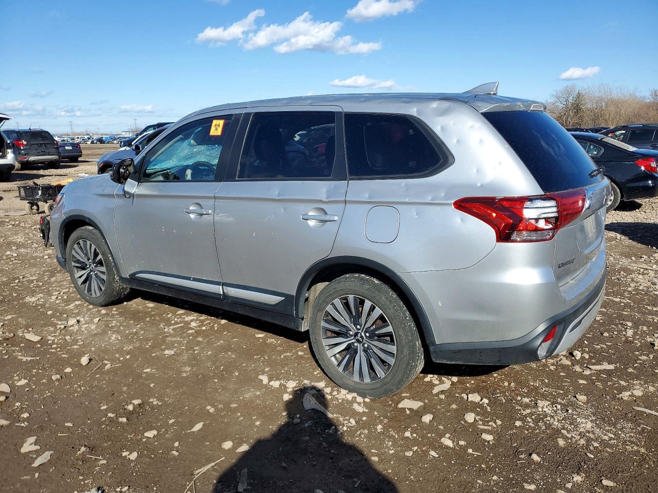 2019 MITSUBISHI OUTLANDER SE photo 4
