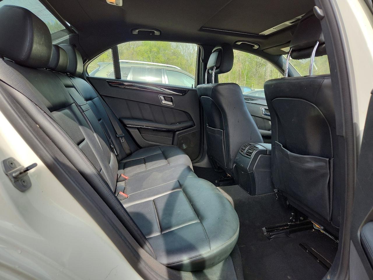 2010 MERCEDES-BENZ E 350 4MATIC photo 28