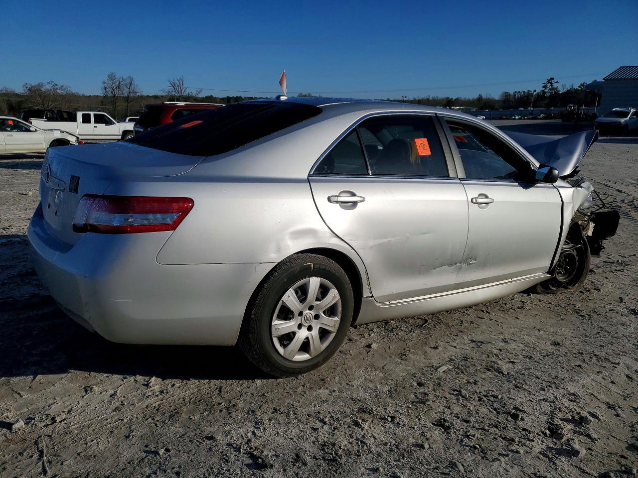 2010 TOYOTA CAMRY BASE photo 5