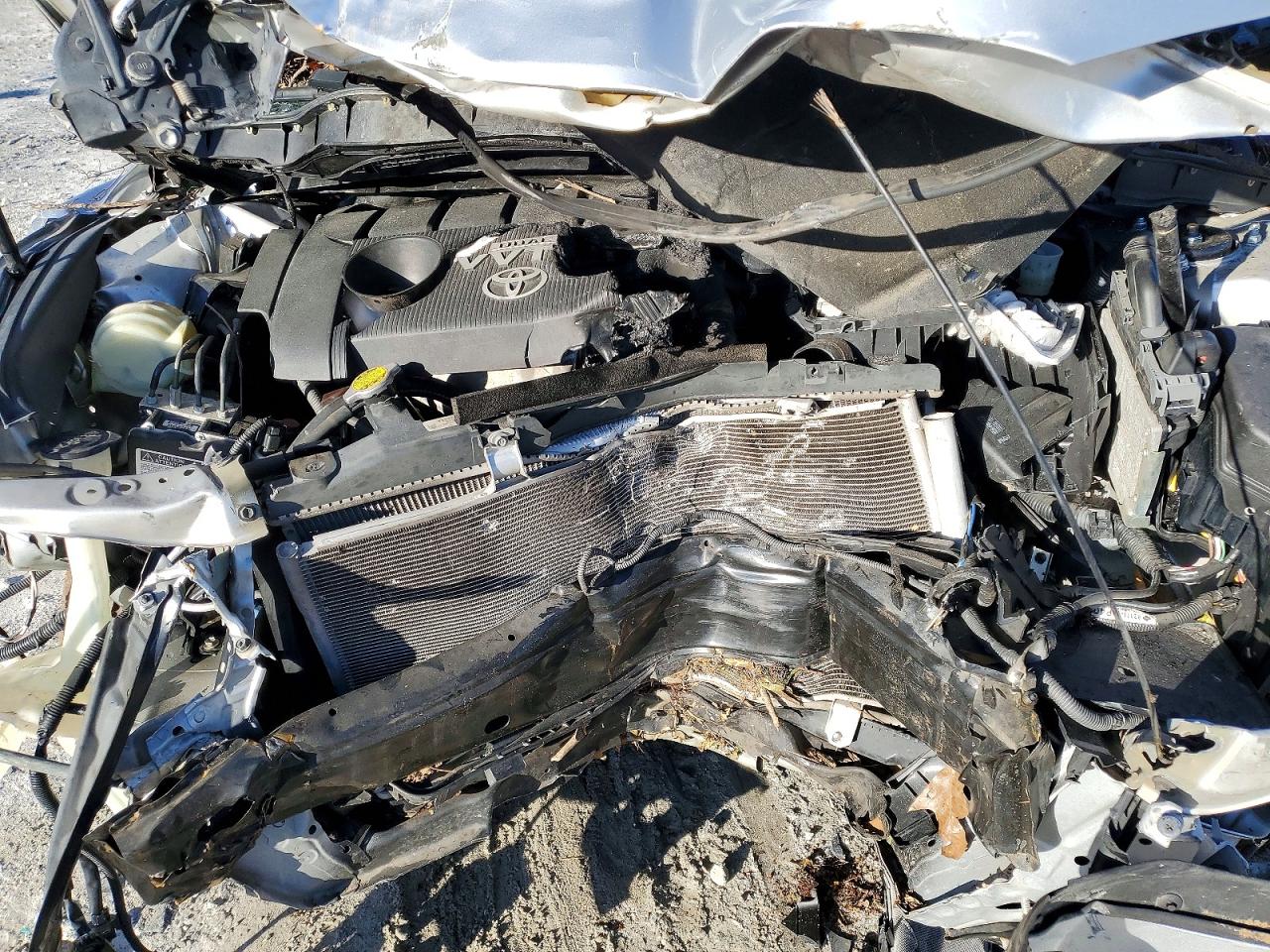 2010 TOYOTA CAMRY BASE photo 21