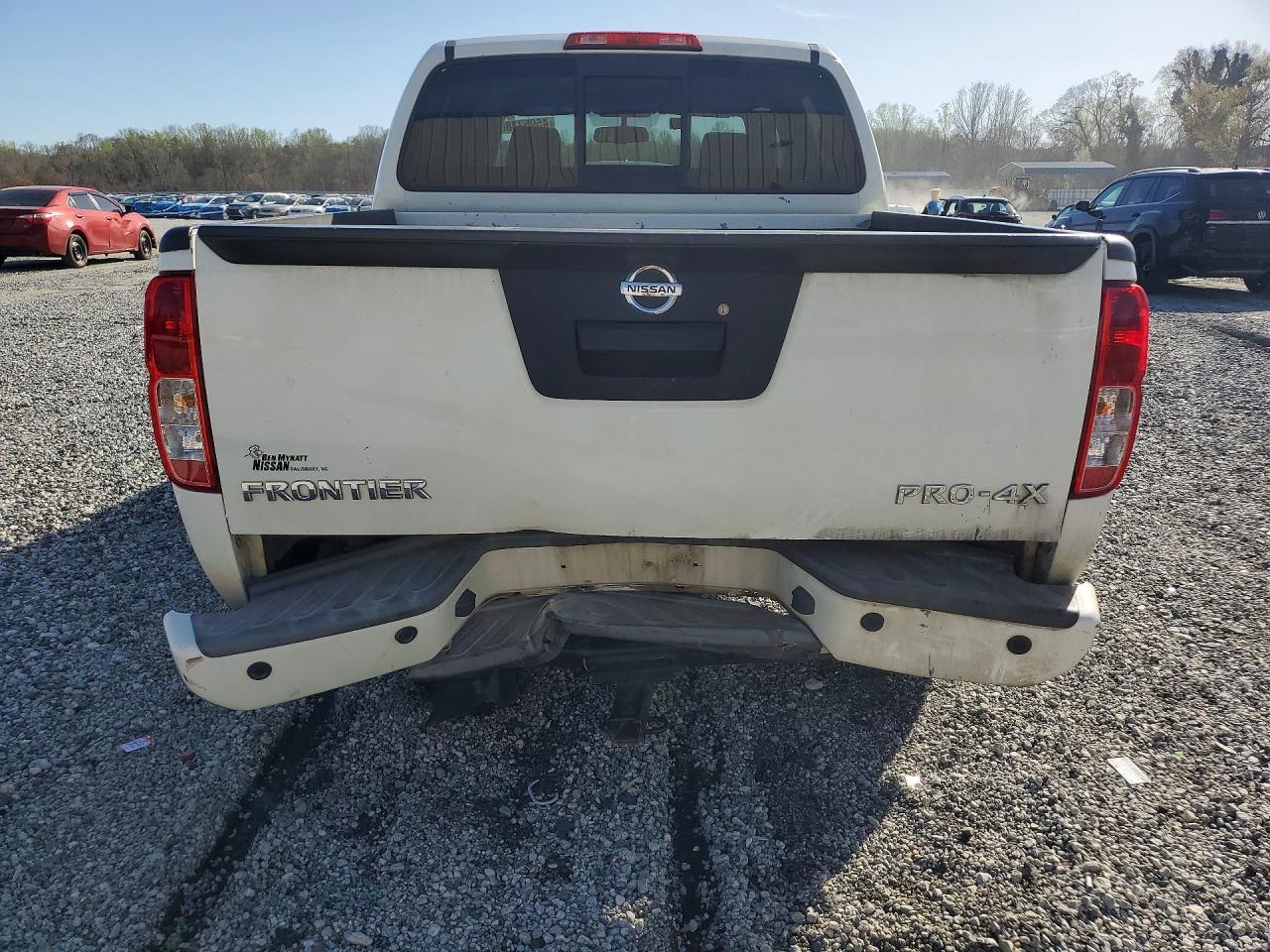 2018 NISSAN FRONTIER PRO-4X photo 11