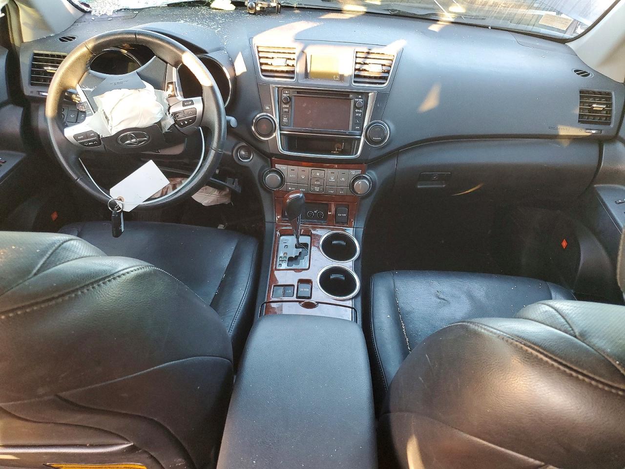 2013 TOYOTA HIGHLANDER LIMITED photo 8