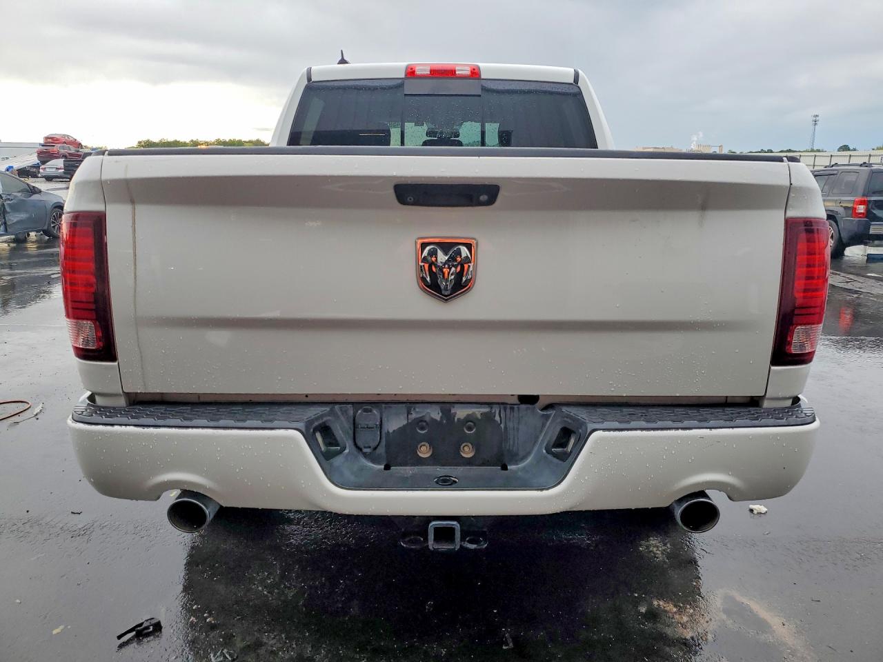 2014 RAM 1500 SPORT photo 11