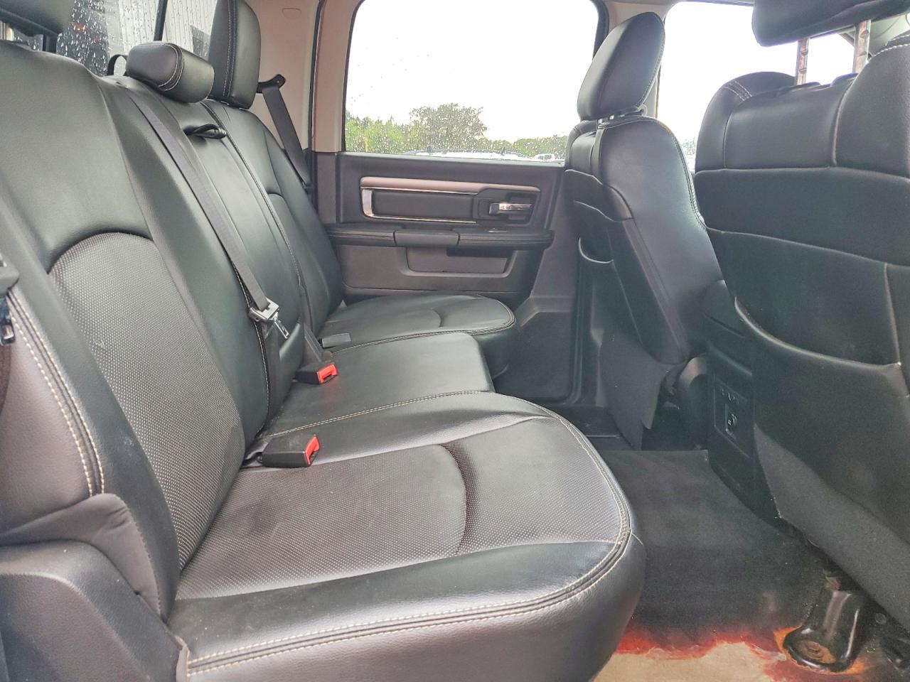 2014 RAM 1500 SPORT photo 19