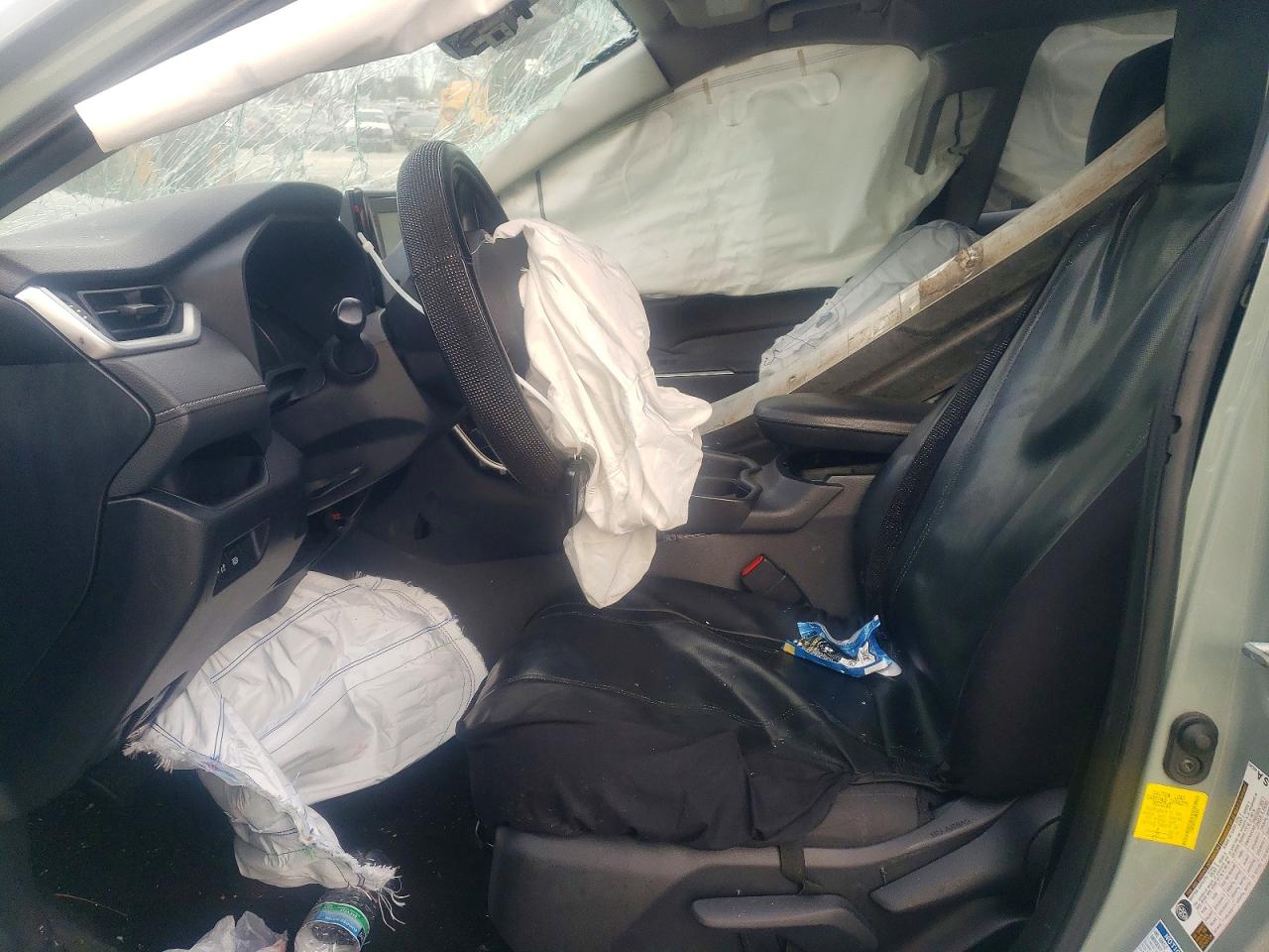 2019 TOYOTA RAV4 XLE photo 13