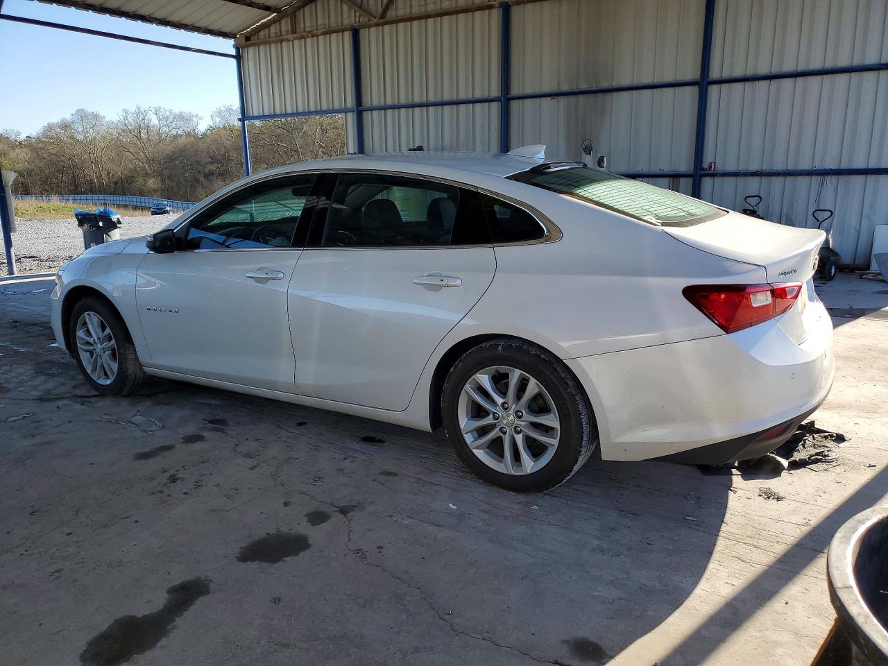 2017 CHEVROLET MALIBU LT photo 3