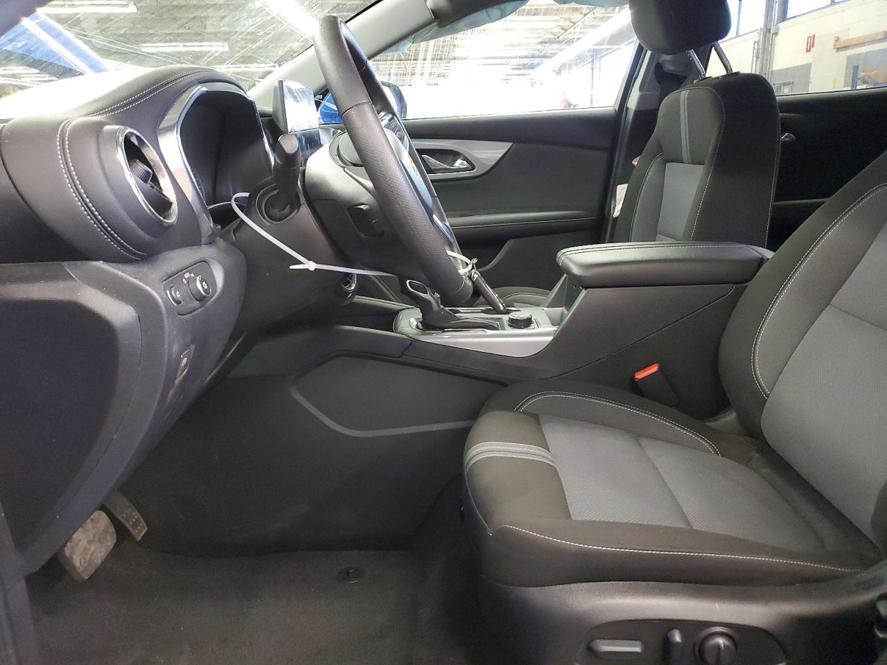 2025 CHEVROLET BLAZER 2LT photo 7
