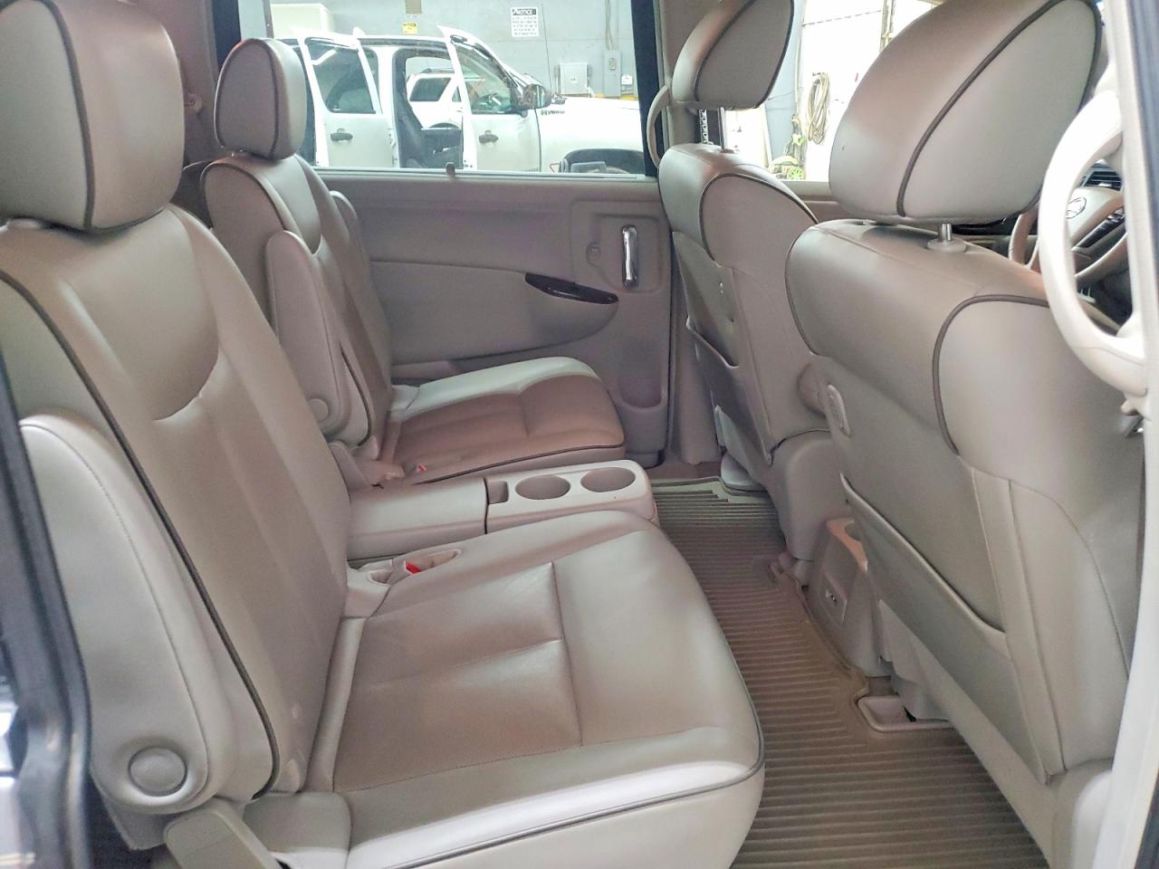 2015 NISSAN QUEST 3.5 PLATINUM photo 11