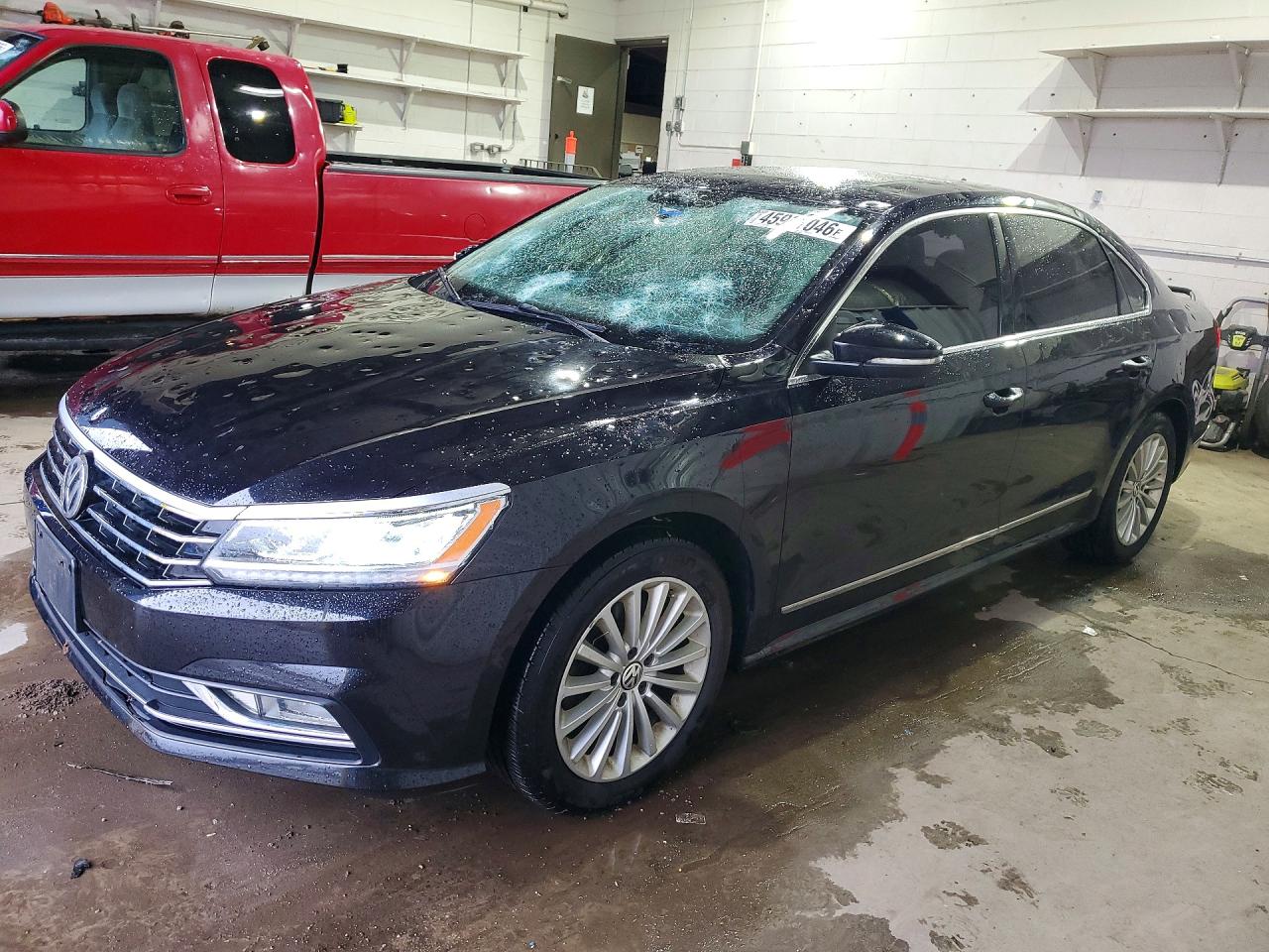 2017 VOLKSWAGEN PASSAT